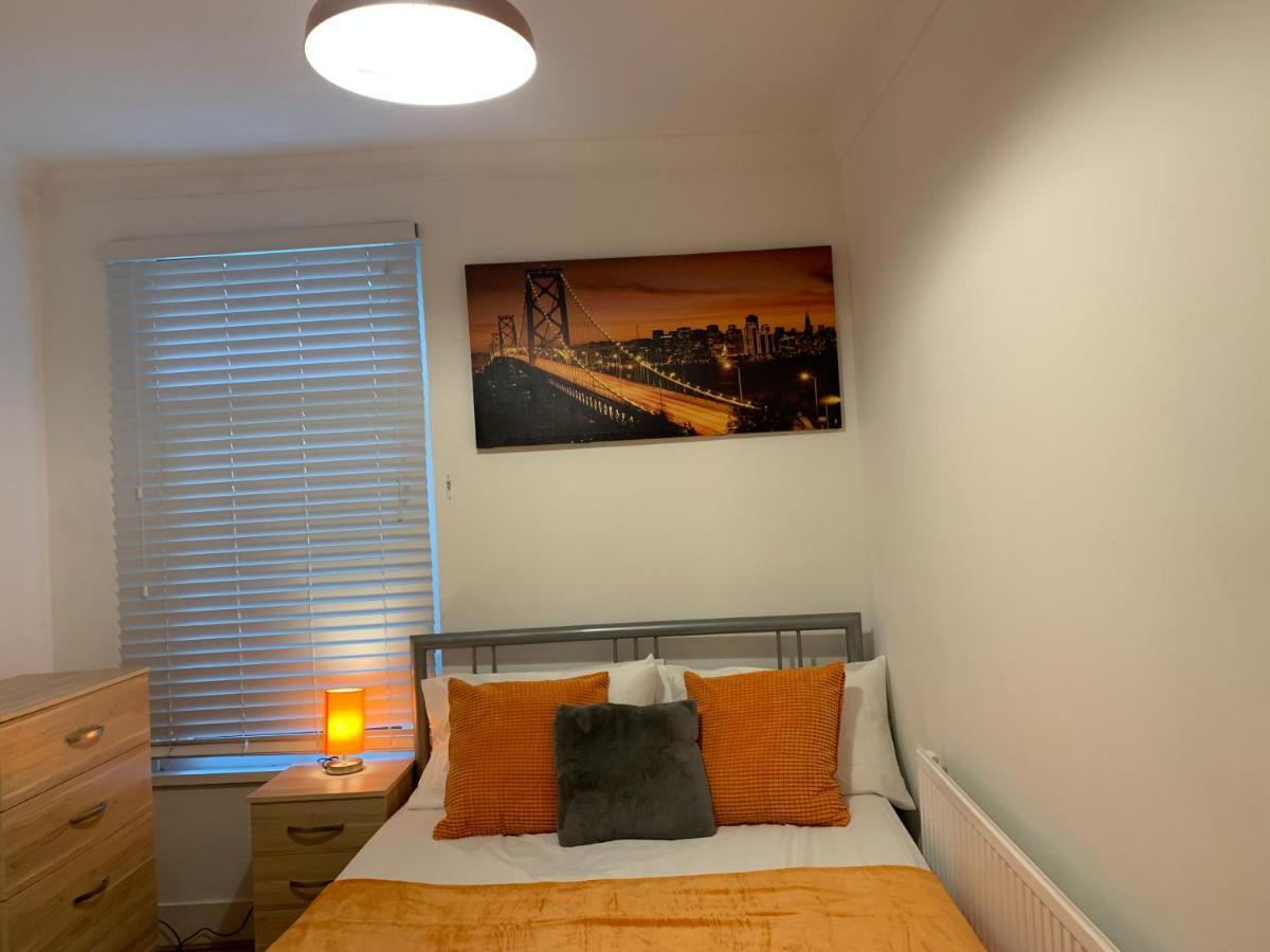 Central Stratford Cozy Double Room London Ngoại thất bức ảnh